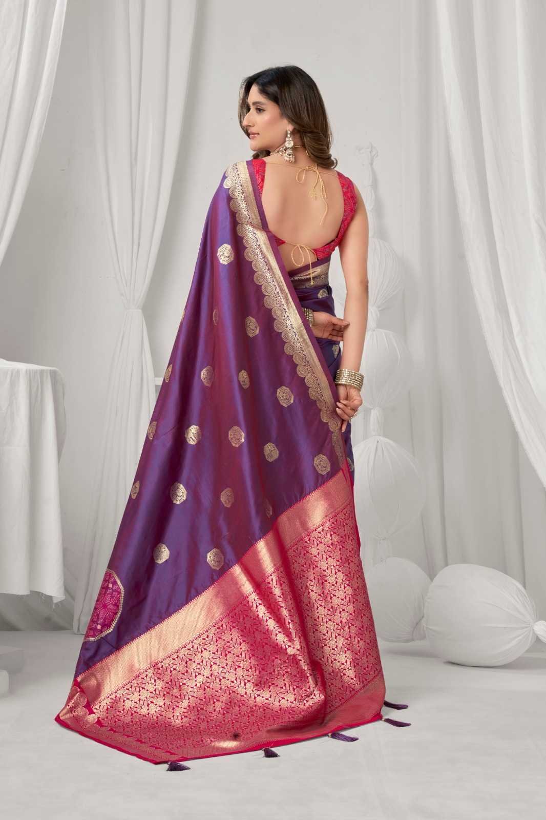 Gobuni Shraddha Soft Silk Heavy Saree
