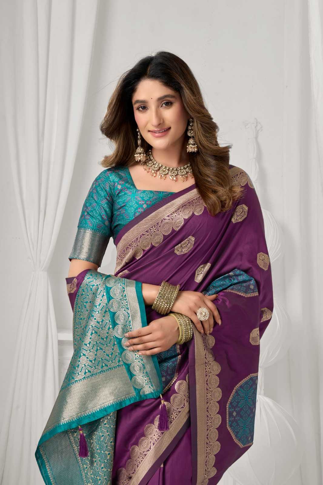 Gobuni Shraddha Soft Silk Heavy Saree