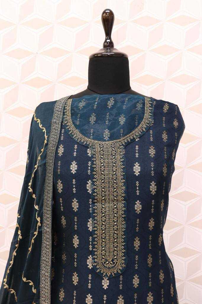Ladies Suit