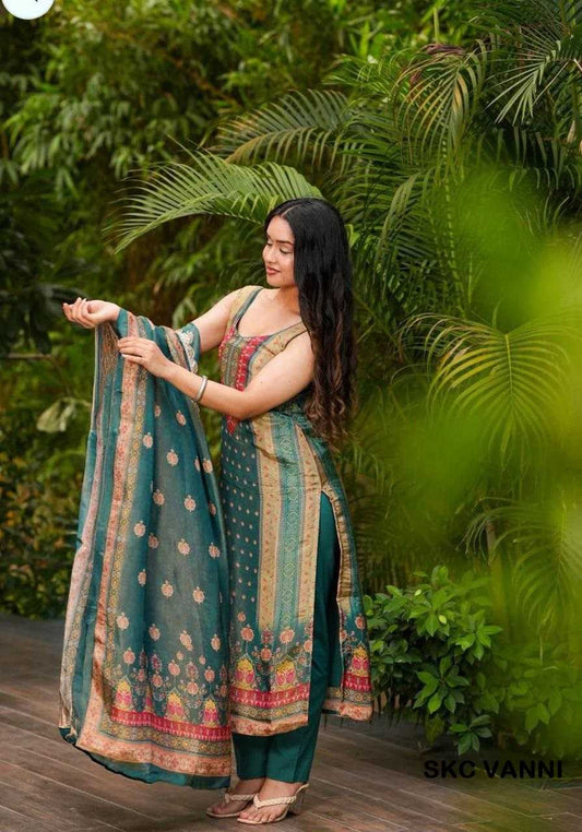 Vanni Tussar Silk Ladies Suit