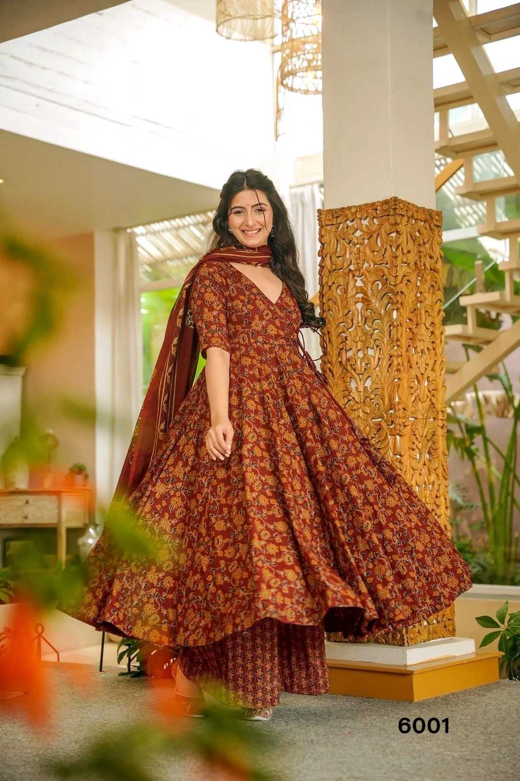 Vyoma Muslin Party Wear Kurti