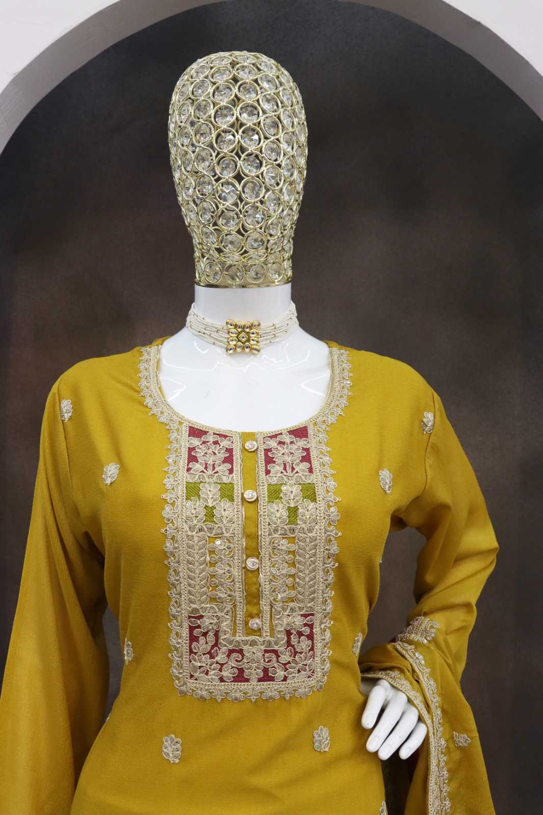 Zaveri Chinon Silk Ladies Suit