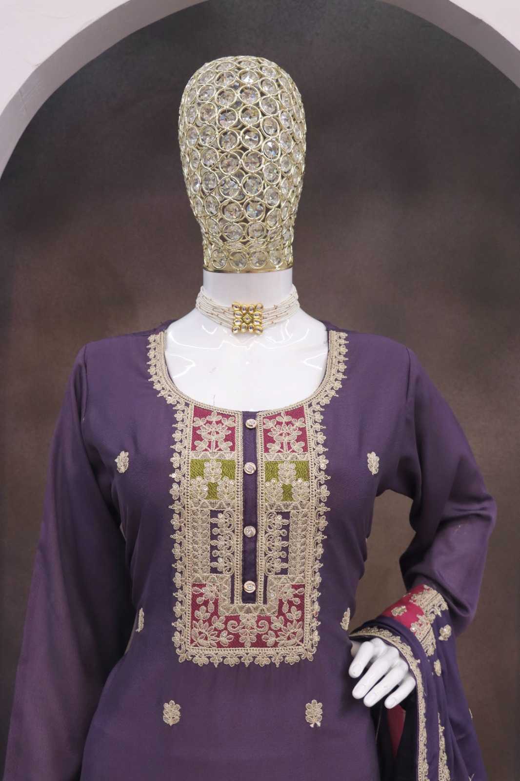 Zaveri Chinon Silk Ladies Suit