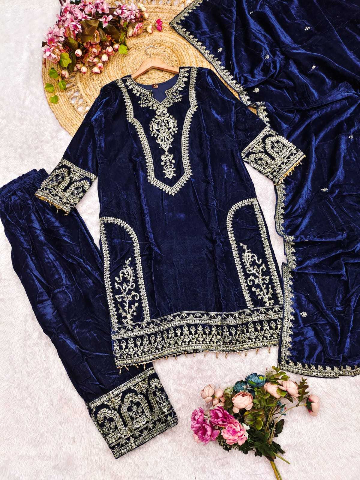 Pure Viscos Velvet Suit