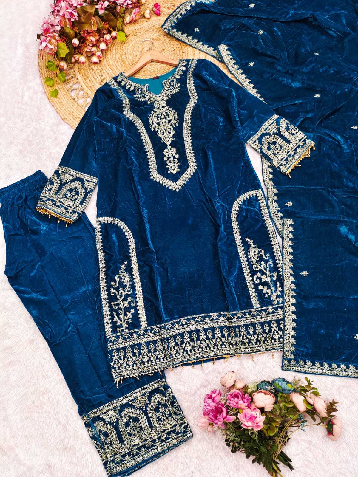Pure Viscos Velvet Suit