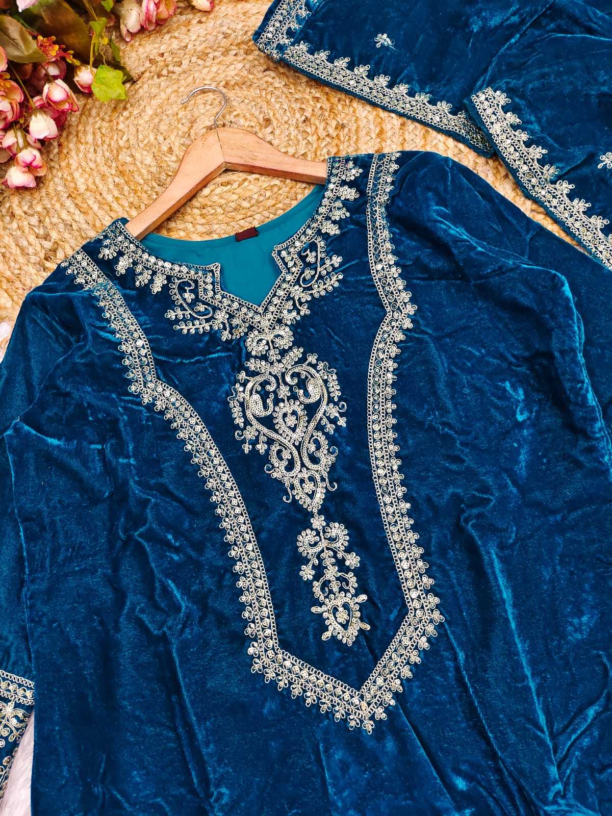 Pure Viscos Velvet Suit
