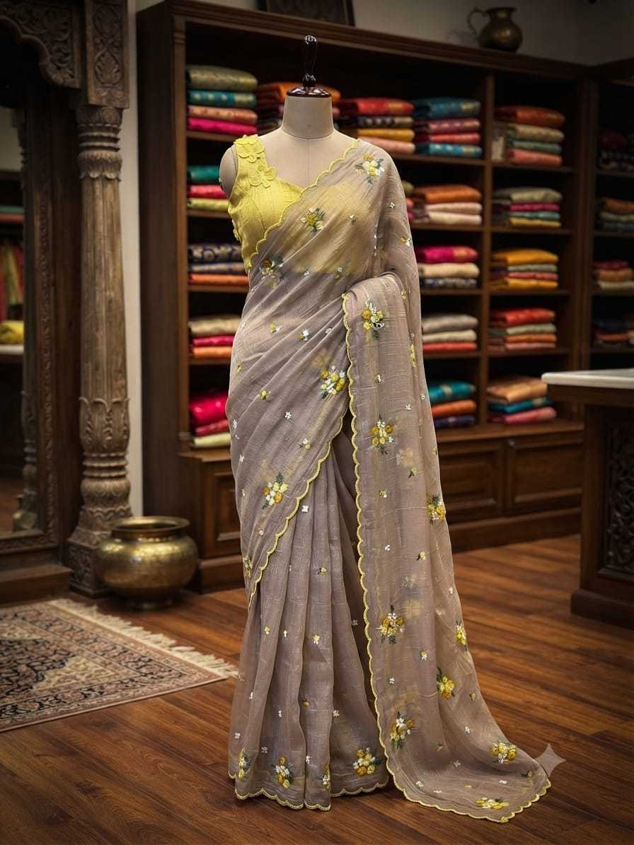 Crunchi Designer Saree in White
