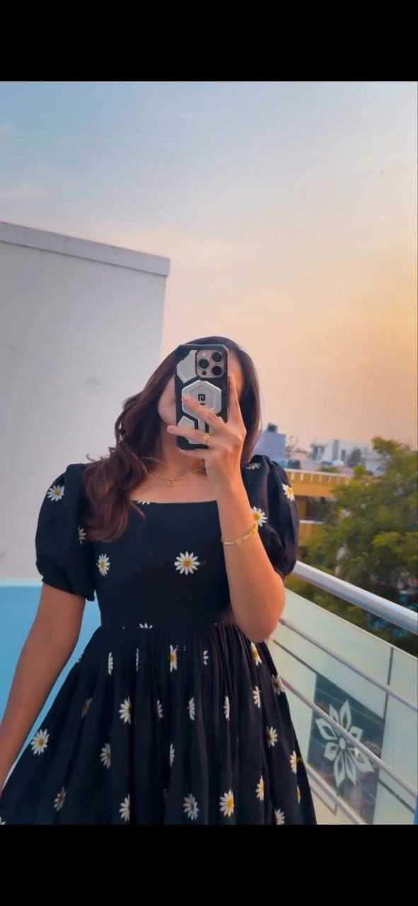 Muslin Printed Gown