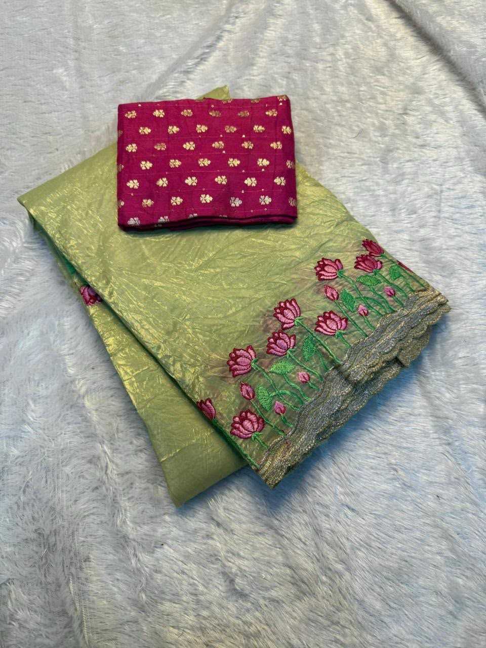 Aakankshita Soft Gold Crush Designer Saree