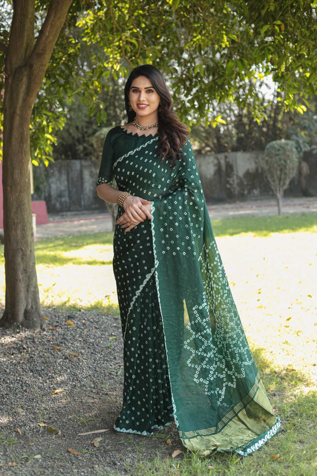 Bhanumati Pure Silk Bandhani Bandhej Saree