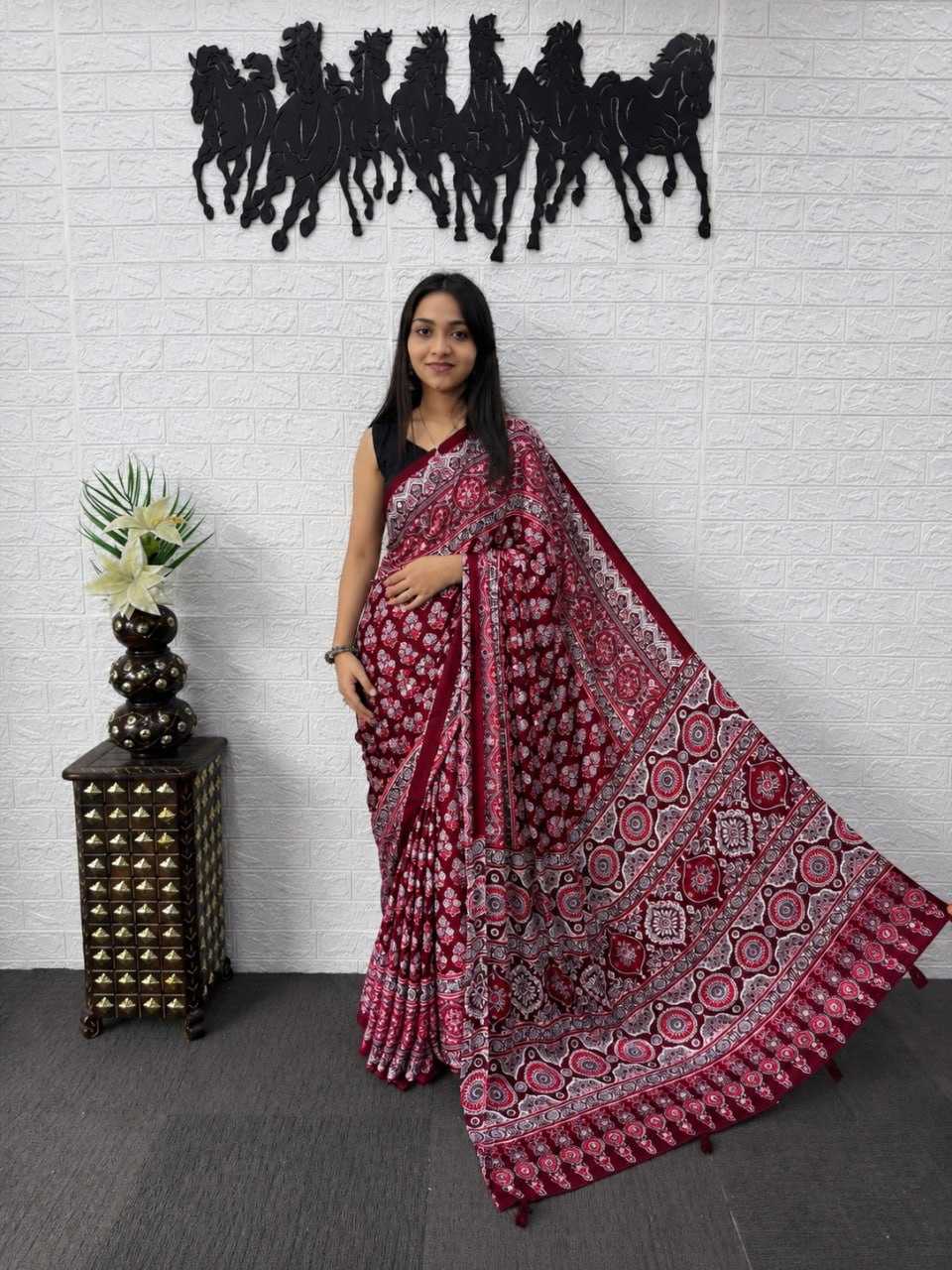 Japan Sartin Printed Saree 3202