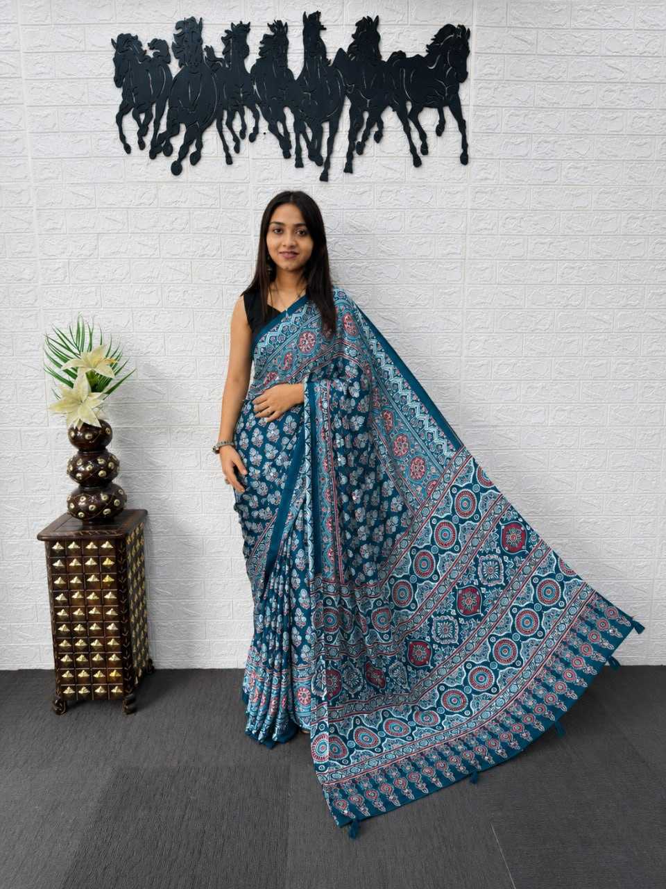 Japan Sartin Printed Saree 3202