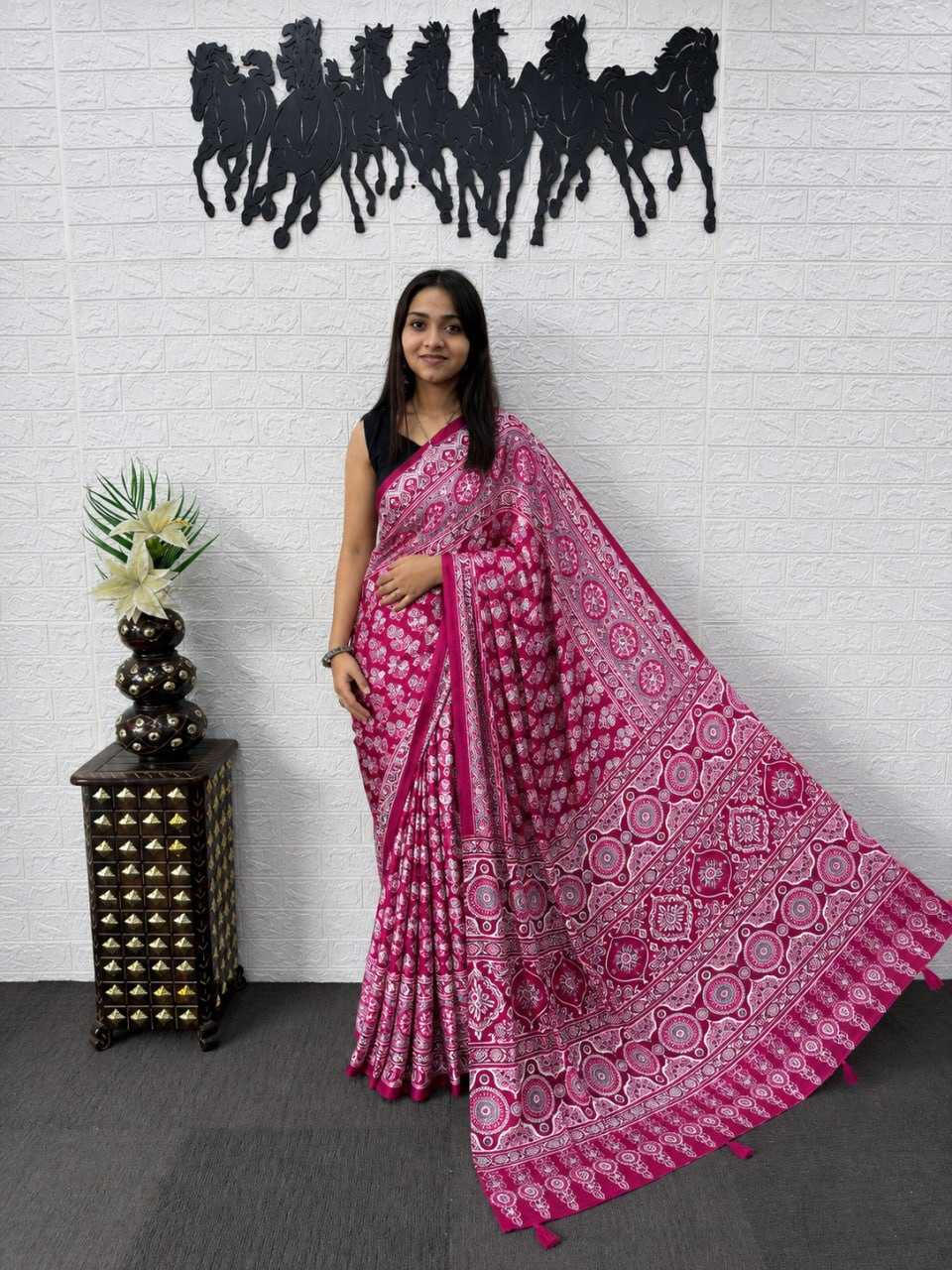 Japan Sartin Printed Saree 3202