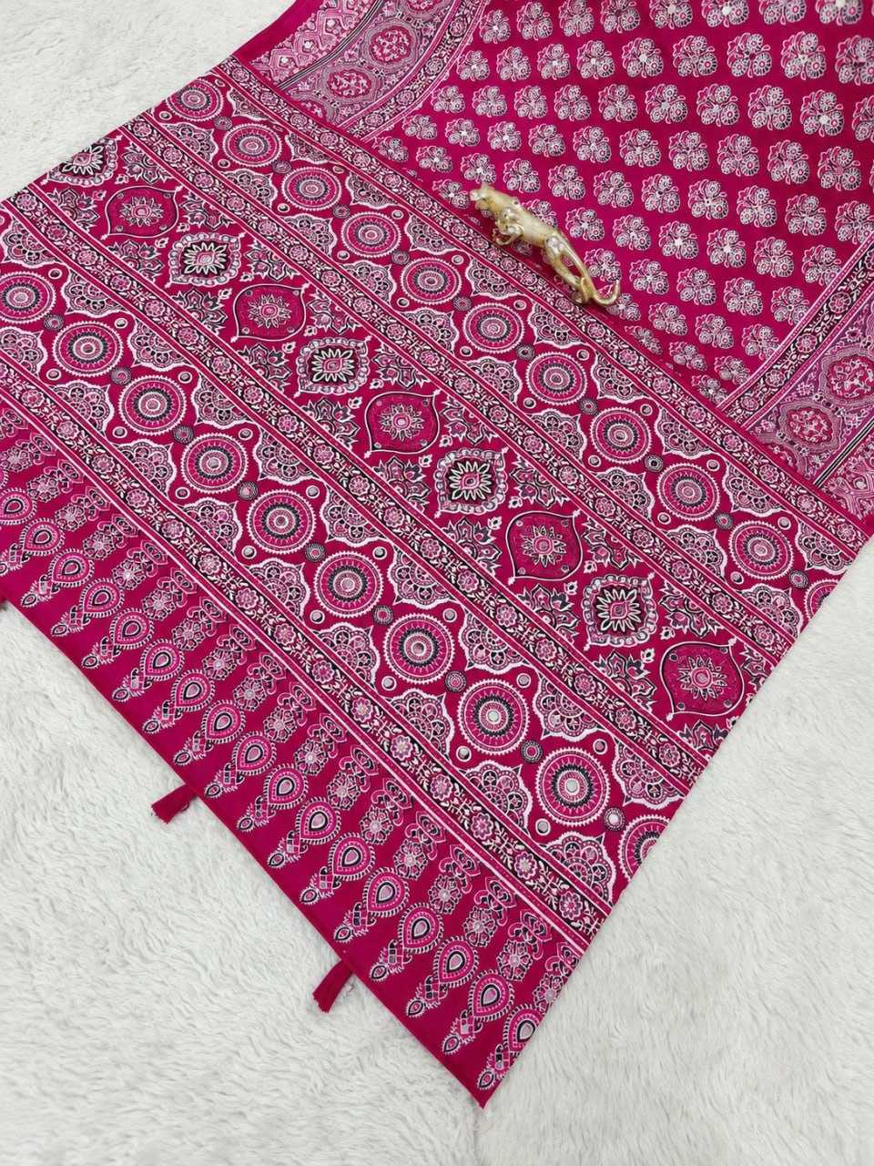 Japan Sartin Printed Saree 3202