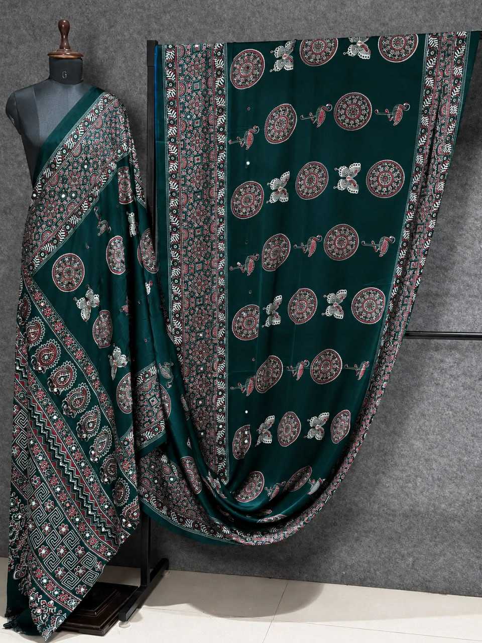Japan Sartin Printed Saree 3204
