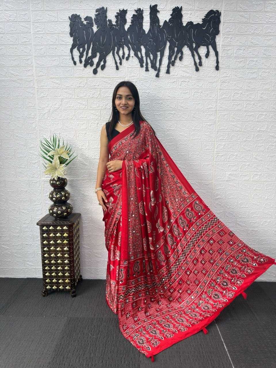 Japan Sartin Printed Saree 3204