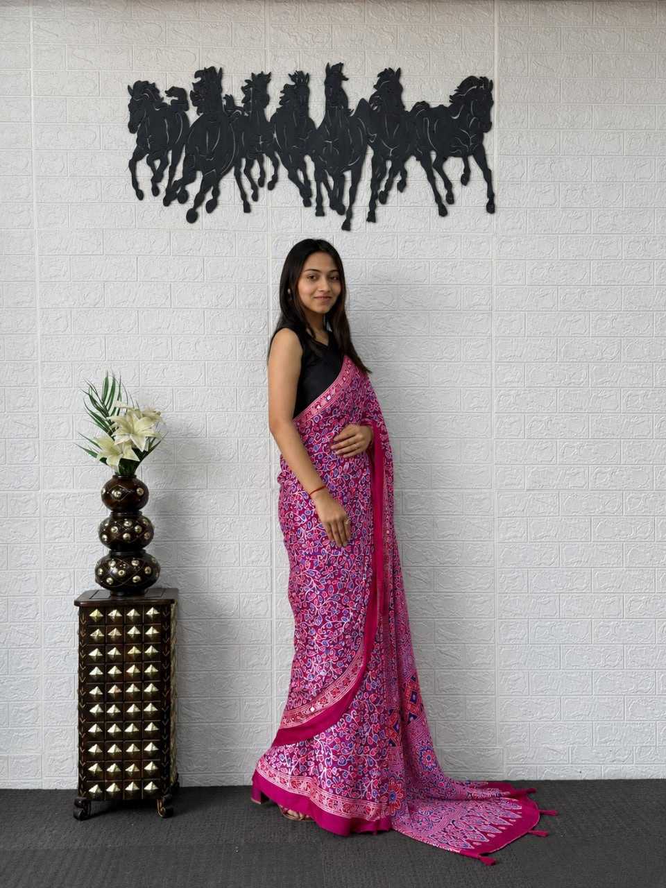 Japan Sartin Printed Saree in Rani