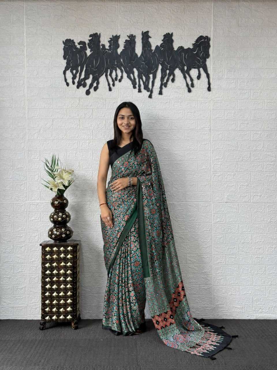 Japan Sartin Printed Saree in Rani