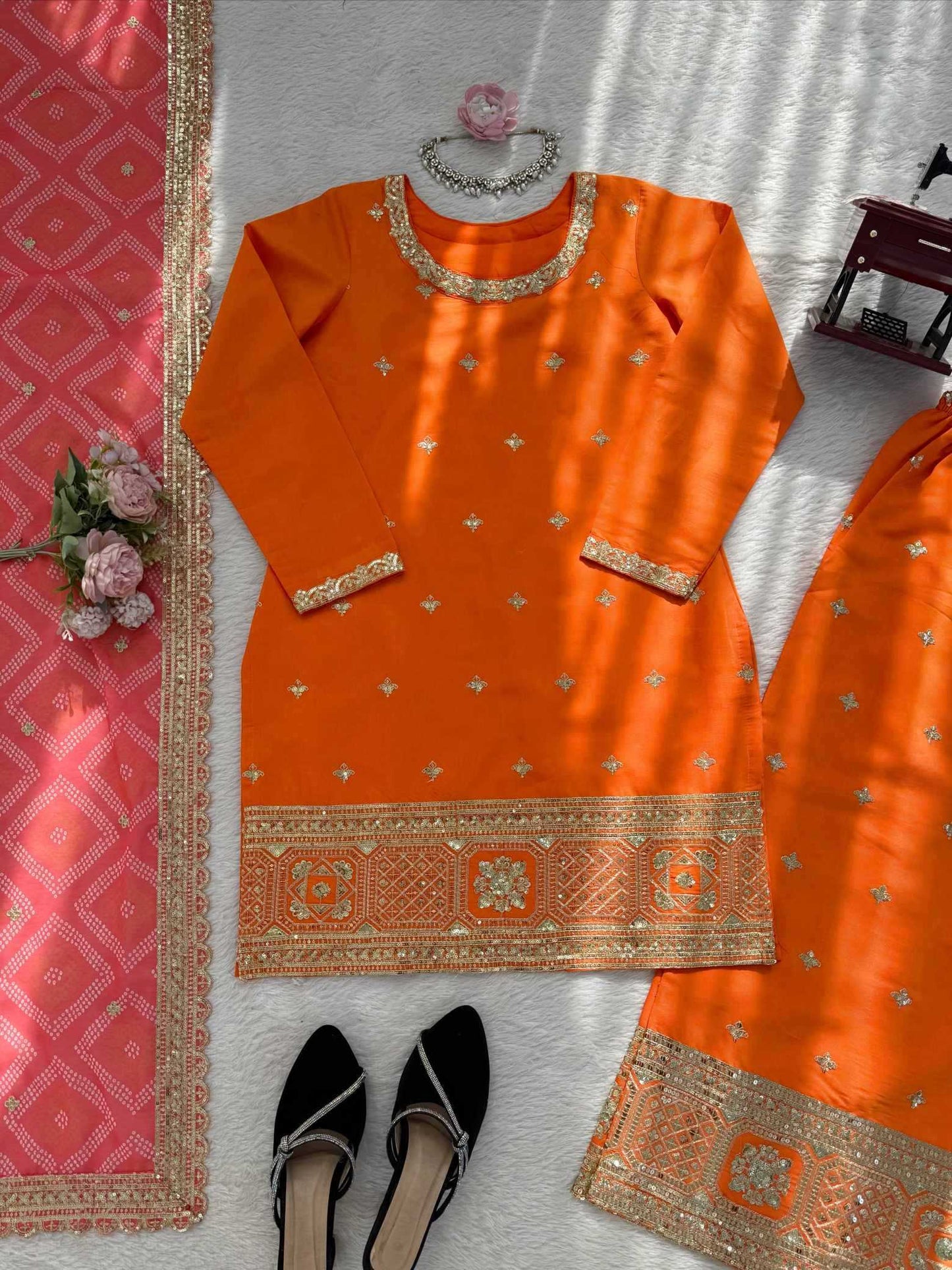 Chinon Palazzo Suit