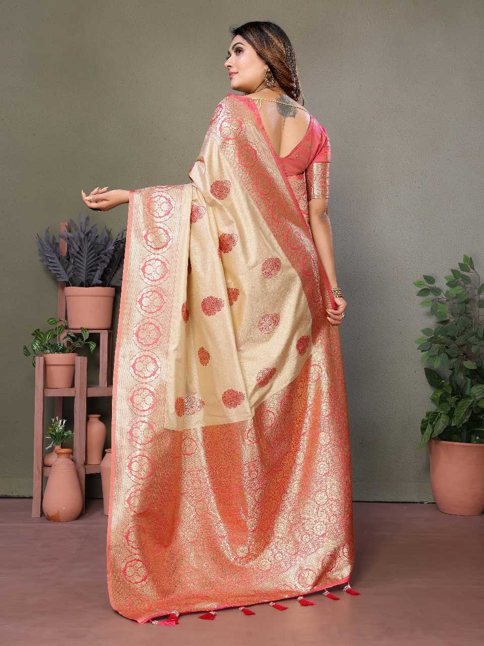 Jugani Viscose Soft Silk Saree