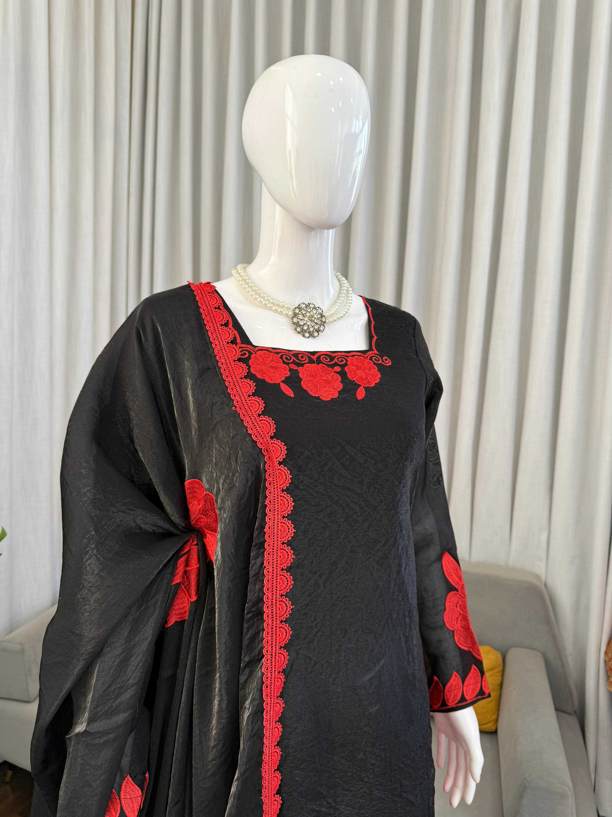 Fendy Embroidery Suit