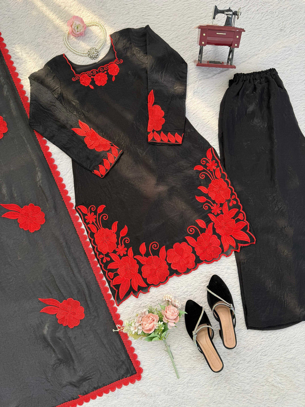 Fendy Embroidery Suit
