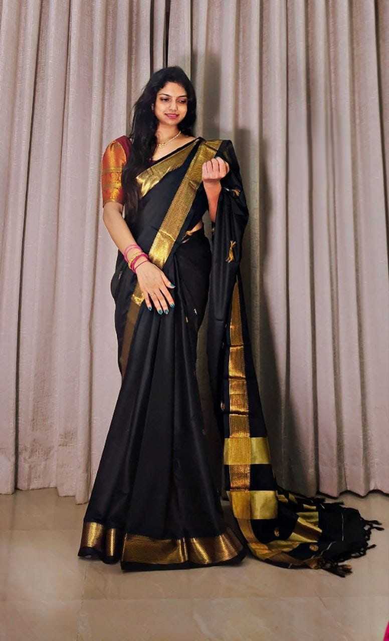 Cotton Zari Border Saree in Pista