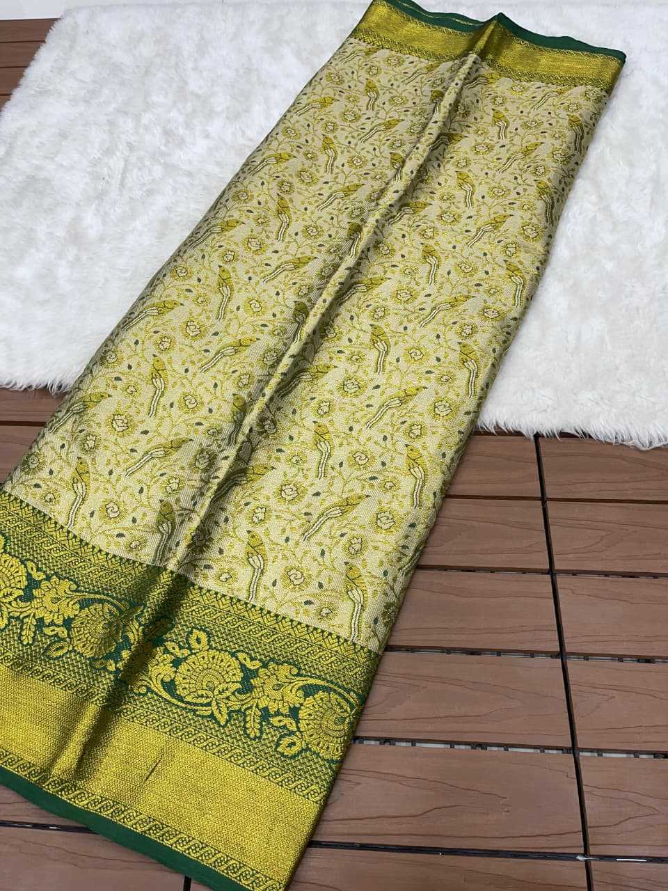 Weaving Kanjivaram Silk Designer Saree