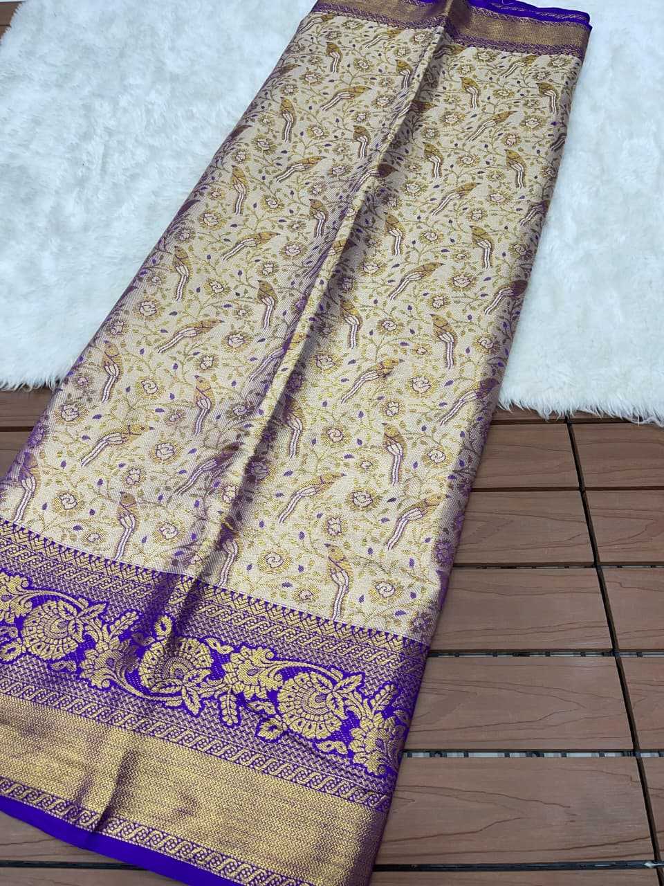 Weaving Kanjivaram Silk Designer Saree