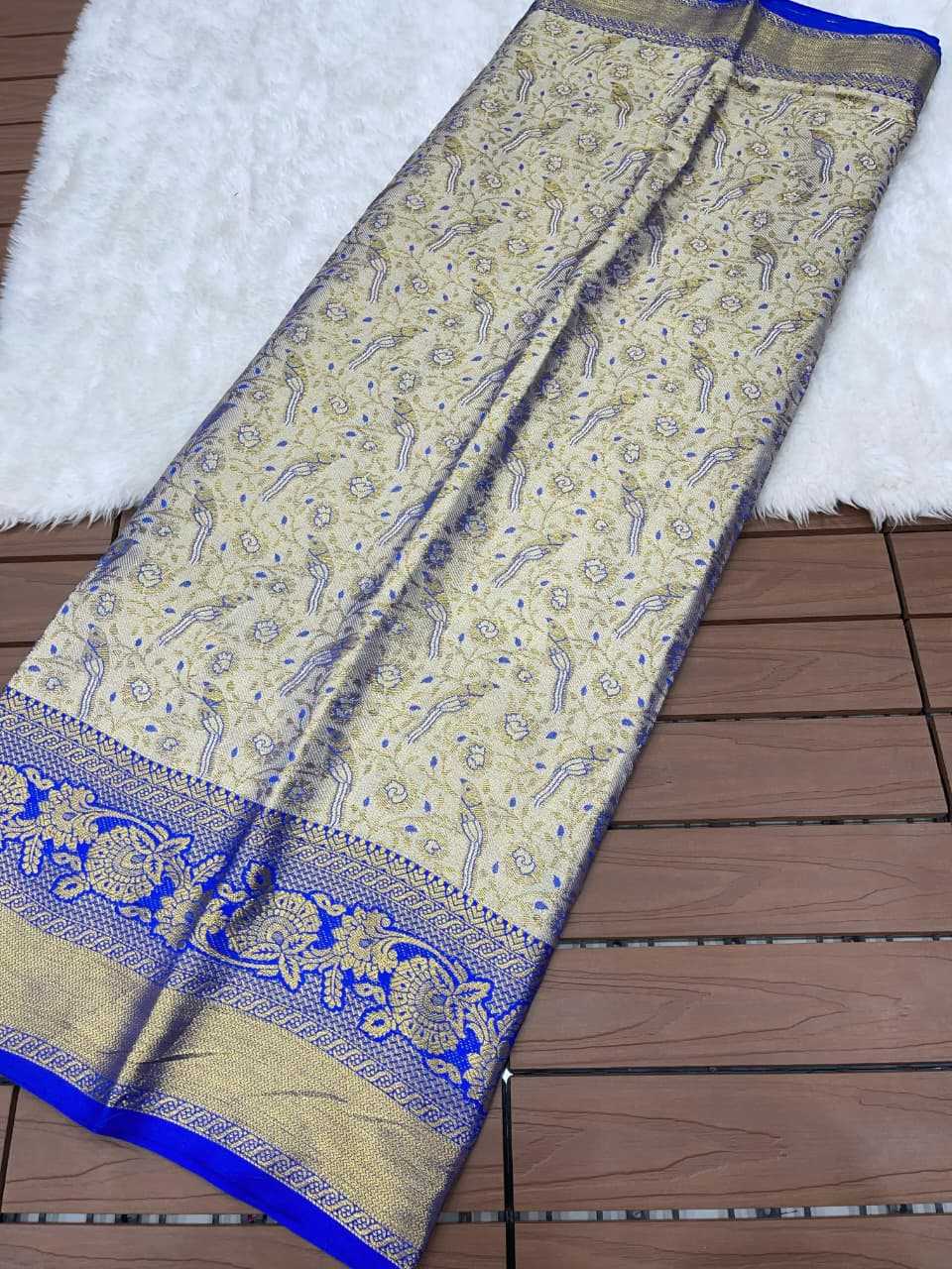 Weaving Kanjivaram Silk Designer Saree