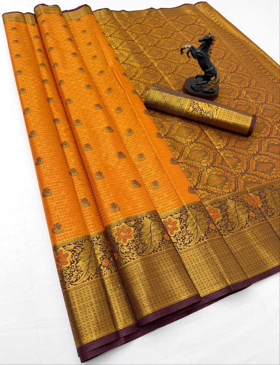 Wow Kanjivaram Silk Designer Saree