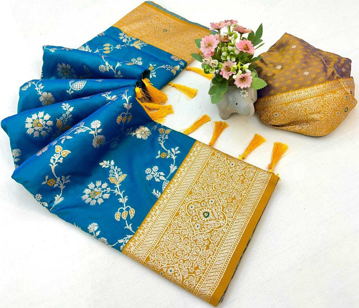 Zari Banarasi Soft Silk Designer Saree