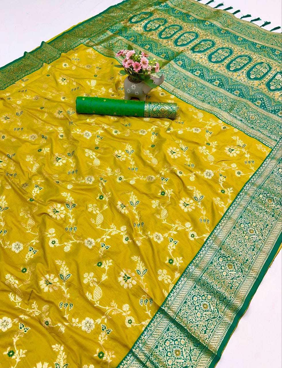 Zari Banarasi Soft Silk Designer Saree