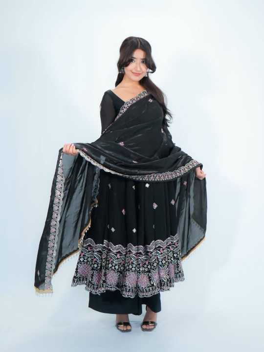 Fendy Embroidery Gown