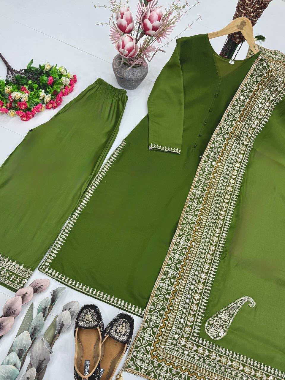 Heavy Roman Silk Embroidery Suit in Wine