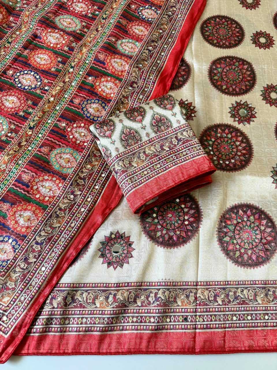 Dola Silk Saree in Pink