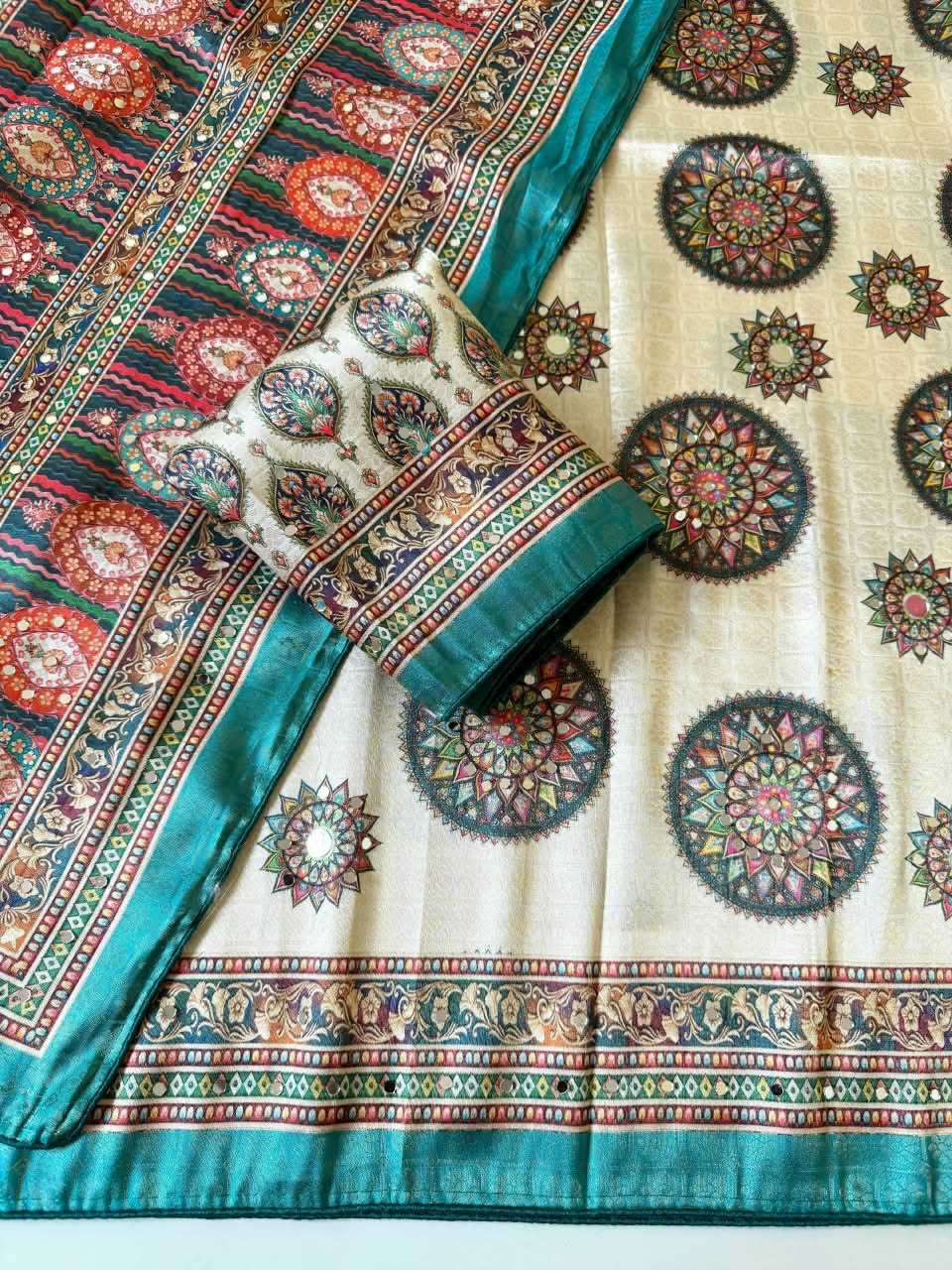 Dola Silk Saree in Pink