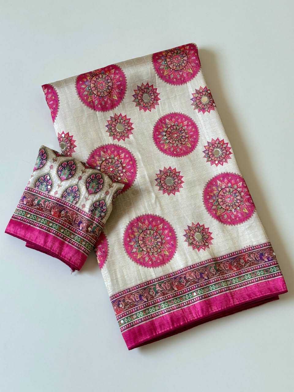 Dola Silk Saree in Pink