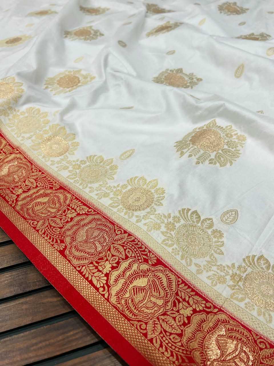 Dola Silk Banarasi Saree
