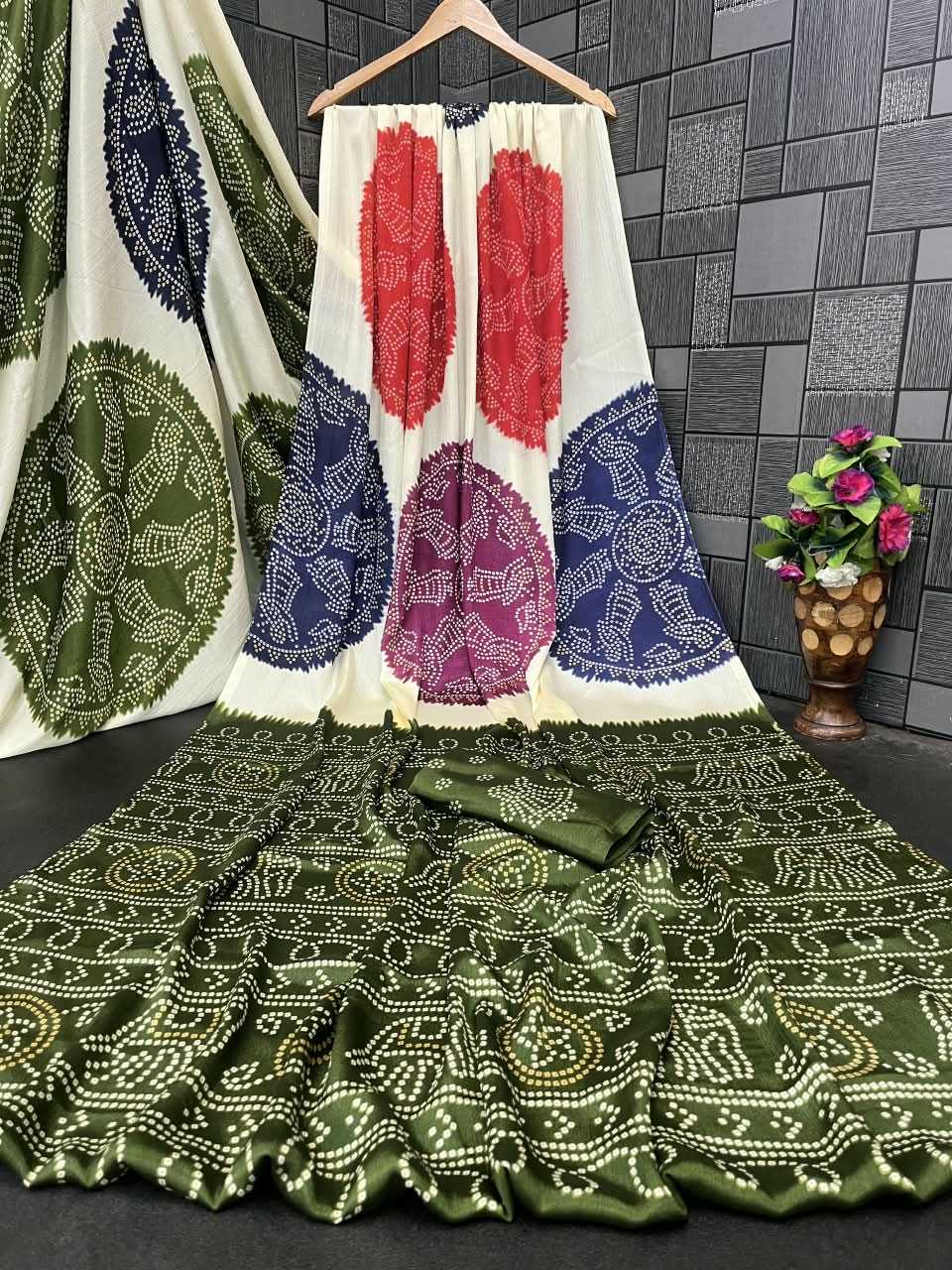 Bandhani Gola Art Silk Printed Saree