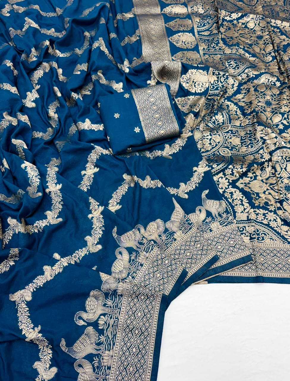 Divisha Georgette Saree