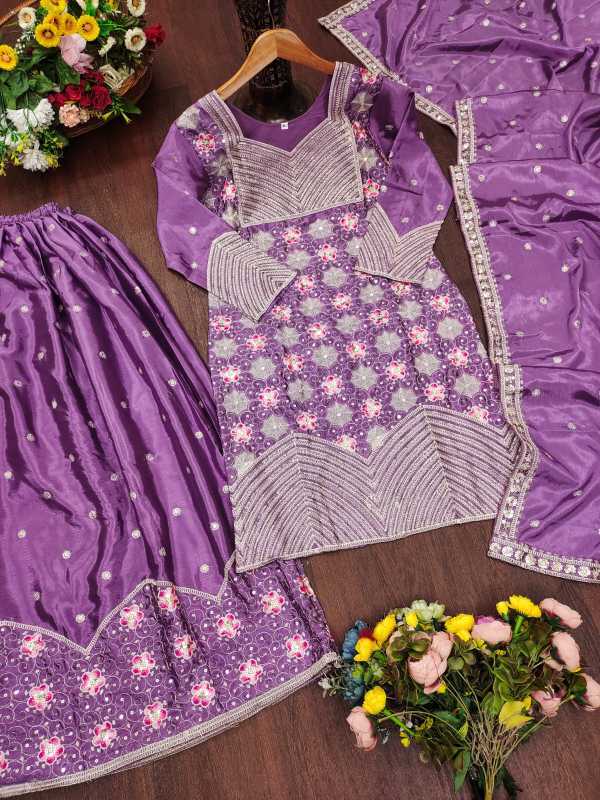 Chinon Ladies Suit