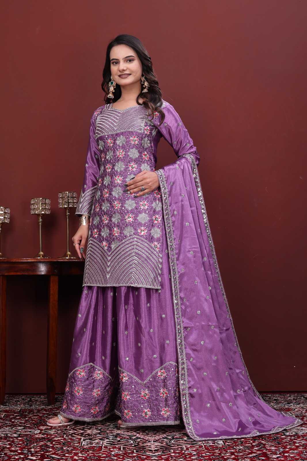 Chinon Ladies Suit