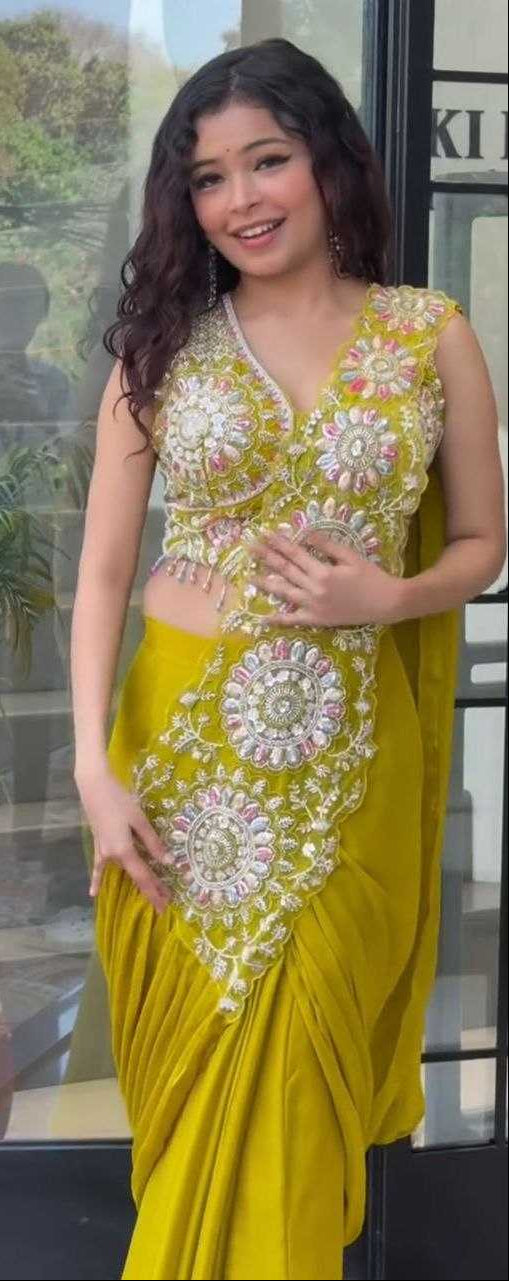 https://keevaaexports.com/images/product/2026/04/ynf-chinon-kesh591-253-sarees-wholesale-fancy-sarees-sequence-sarees-embroidered-sarees-manufacturer-2026-04-16_20_19_05.jpg