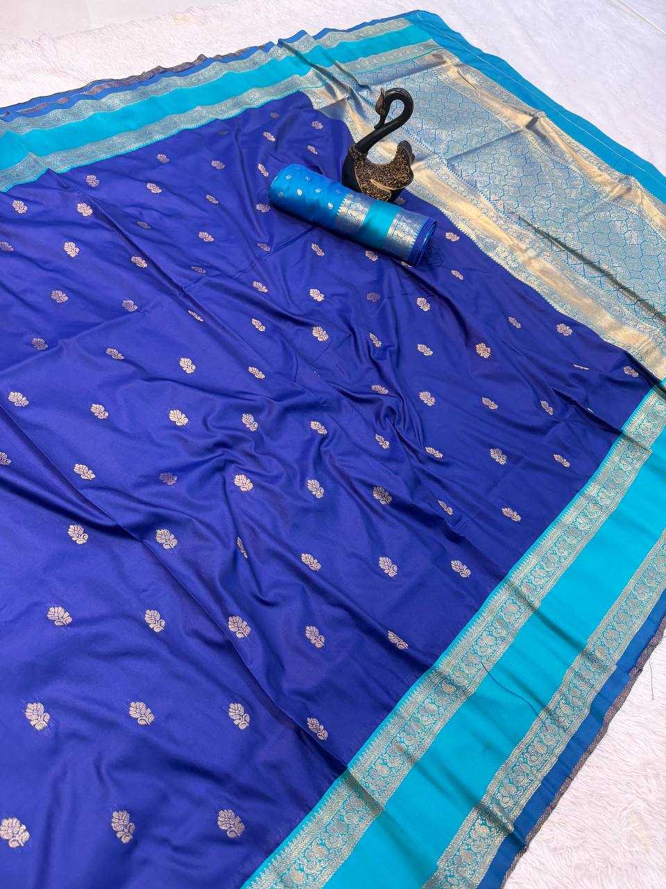 https://keevaaexports.b-cdn.net/images/product/sub_images/2025/12/ynf-kanjivaram-silk-kesh572-887-silk-sarees-wholesale-kanjeevaram-sarees-soft-silk-sarees-zari-border-silk-sarees-manufacturer-45-2025-12-04_09_55_36.jpg